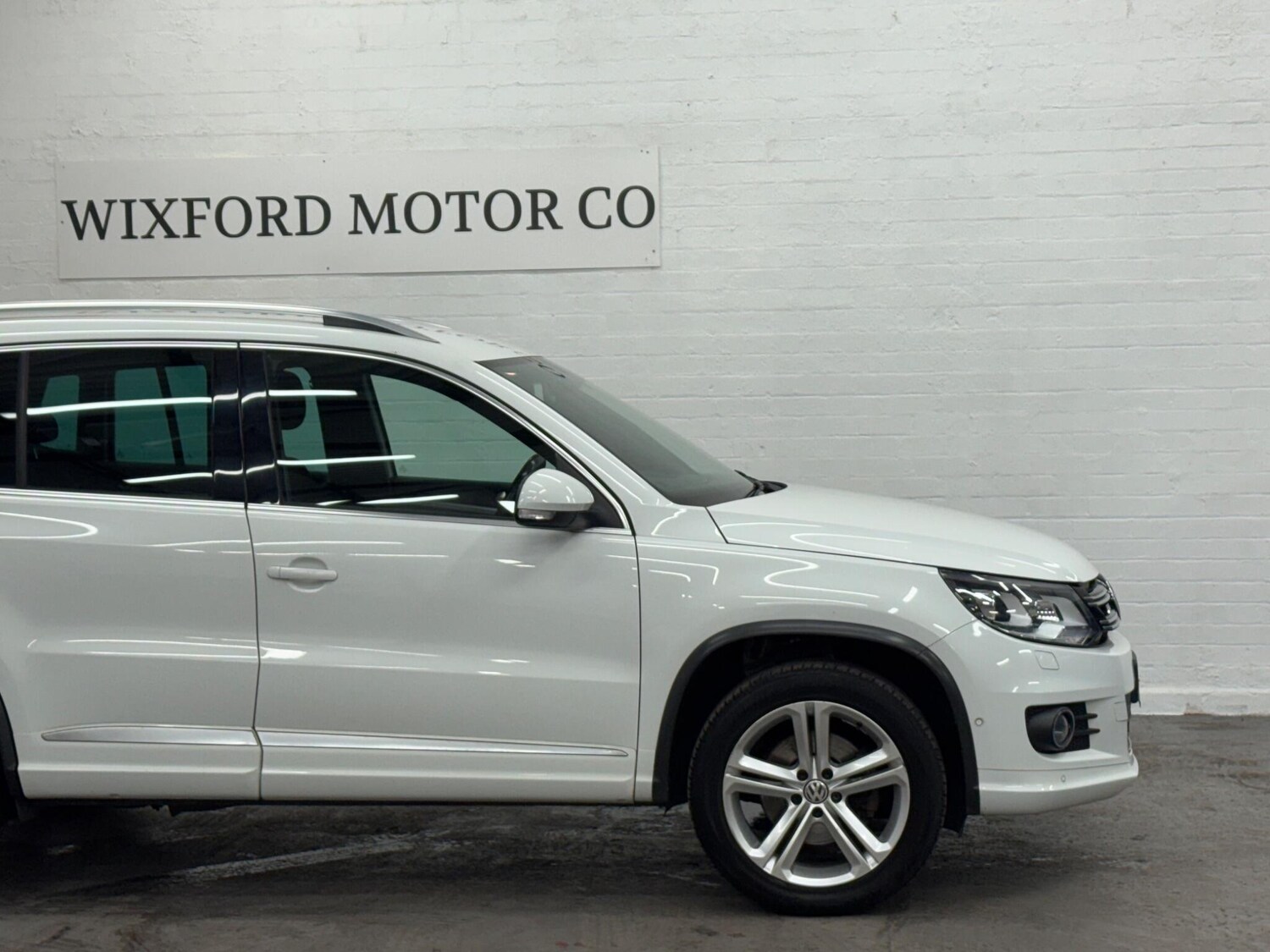 Used Volkswagen Tiguan 2015 for sale - 76276037: Photo 35