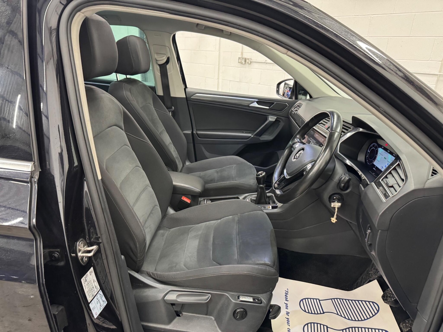 Used Volkswagen Tiguan 2017 for sale - 76886233: Photo 12