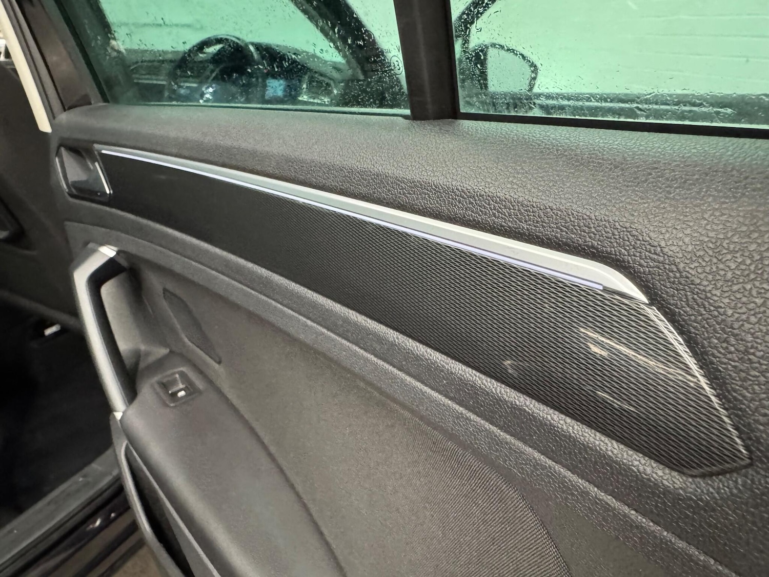 Used Volkswagen Tiguan 2017 for sale - 76886233: Photo 29