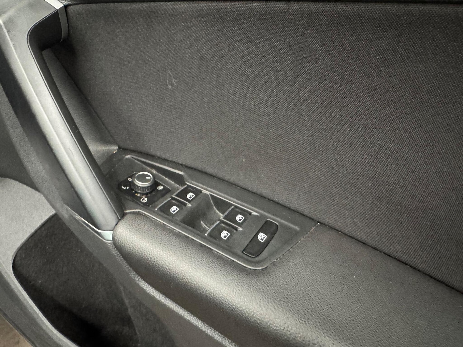 Used Volkswagen Tiguan 2017 for sale - 76886233: Photo 34