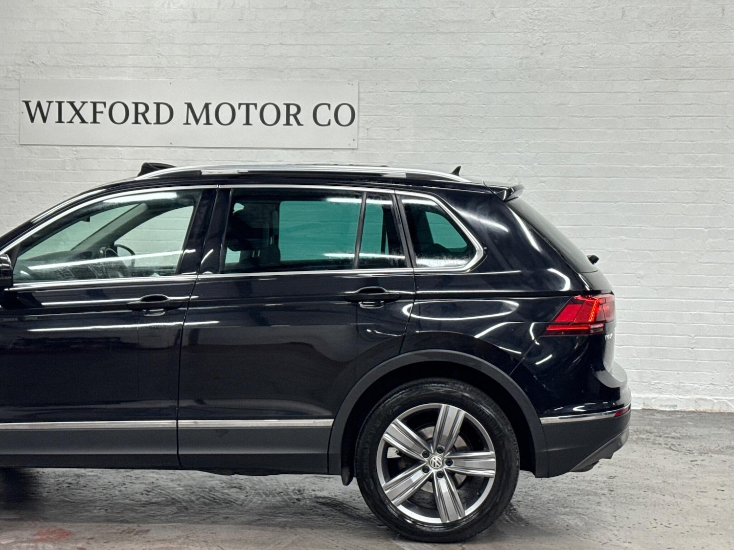 Used Volkswagen Tiguan 2017 for sale - 76886233: Photo 45