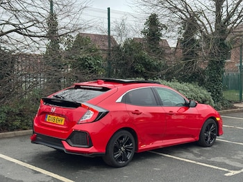 Used Honda Civic 2019 for sale - 77040276: Photo