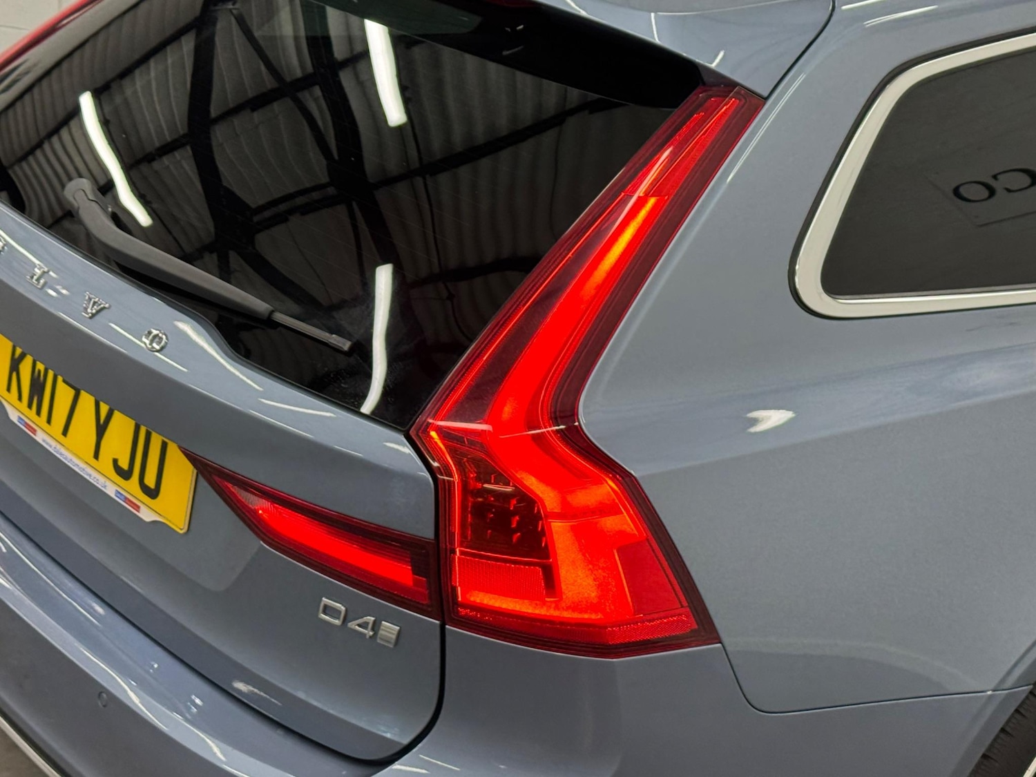 Used Volvo V90 2017 for sale - 76990238: Photo 32