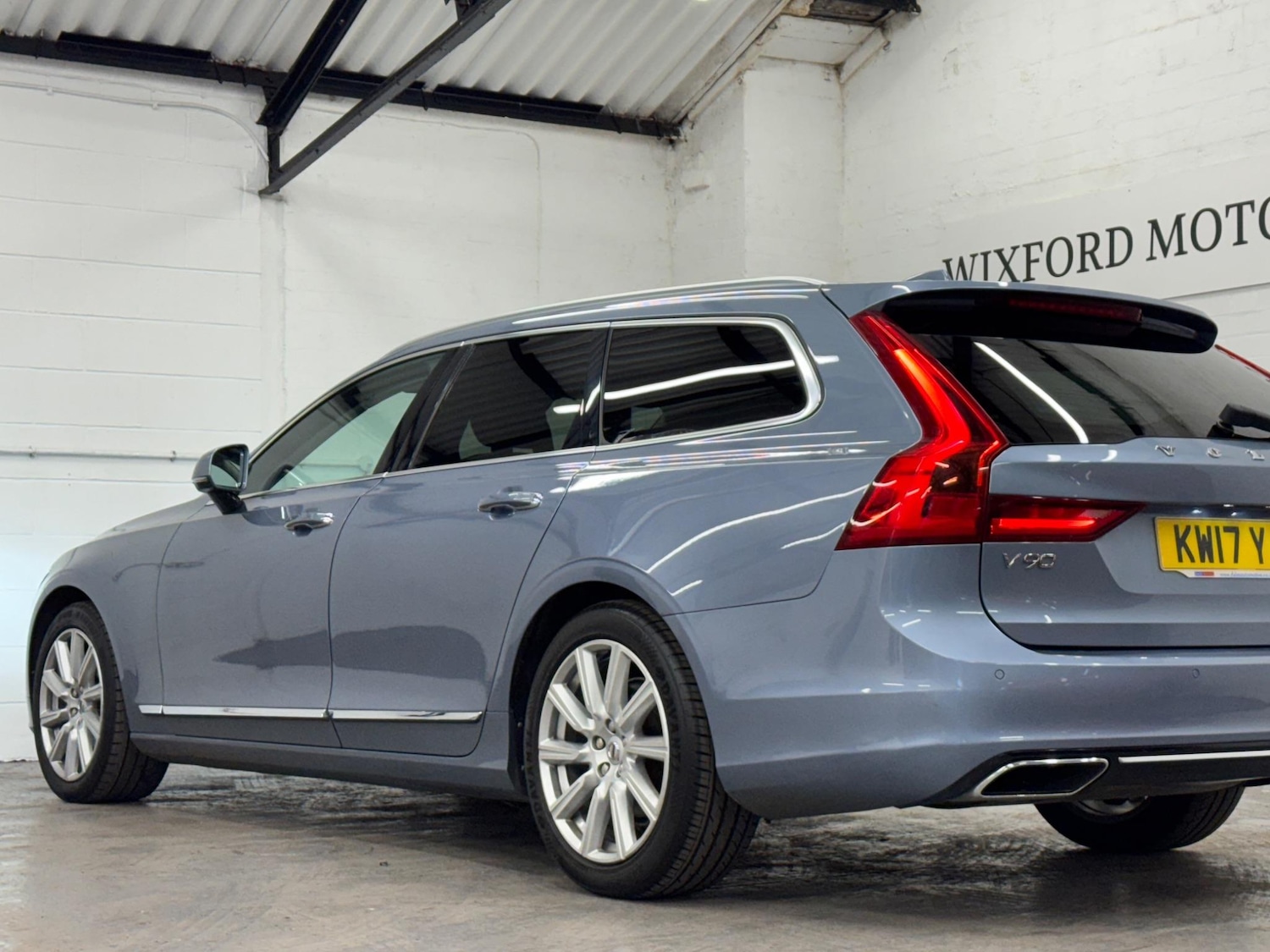 Used Volvo V90 2017 for sale - 76990238: Photo 43