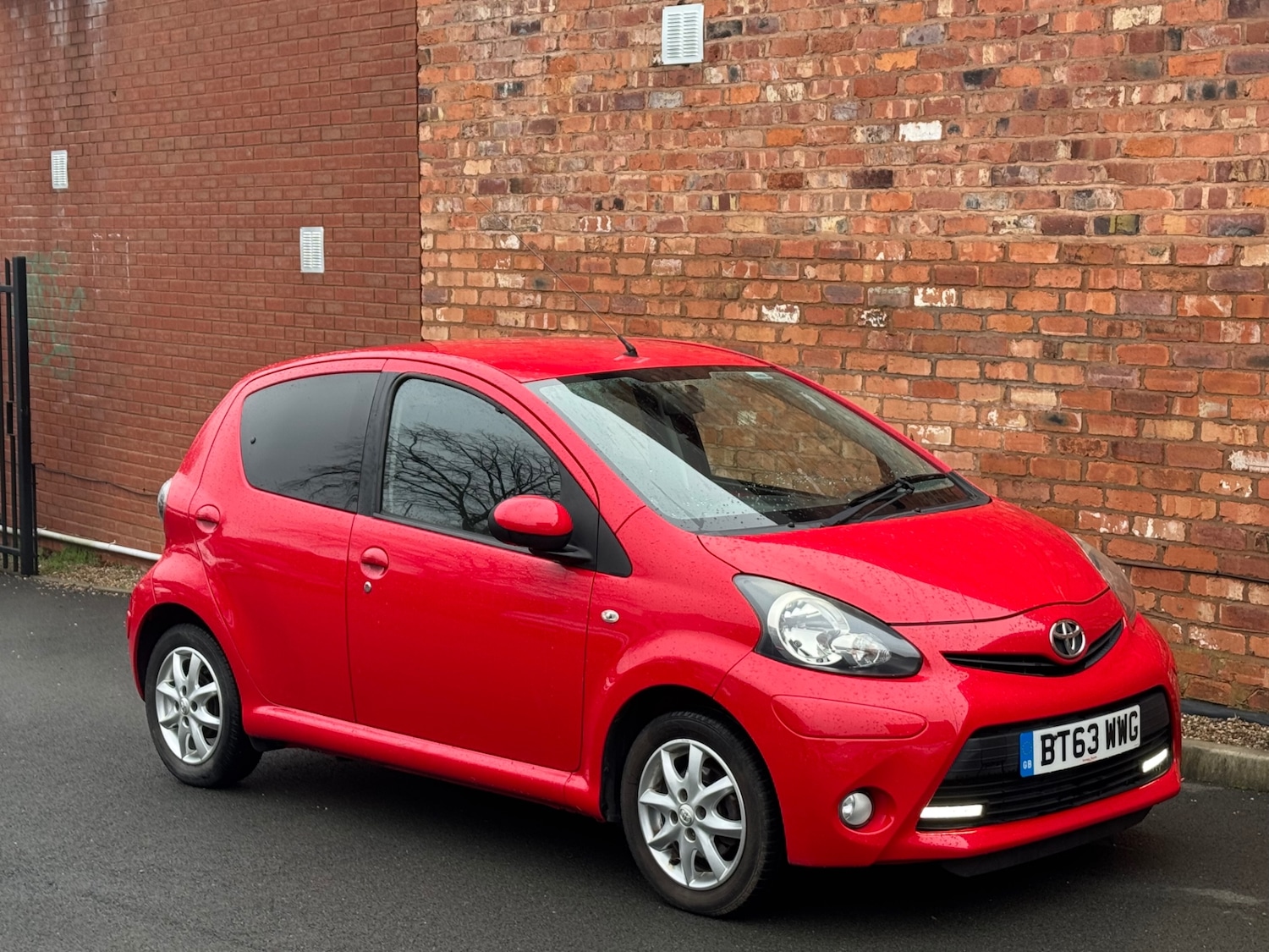 Used Toyota AYGO 2013 for sale - 77136367: Photo 21