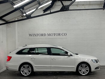 Used Skoda Superb 2013 for sale - 76608375: Photo