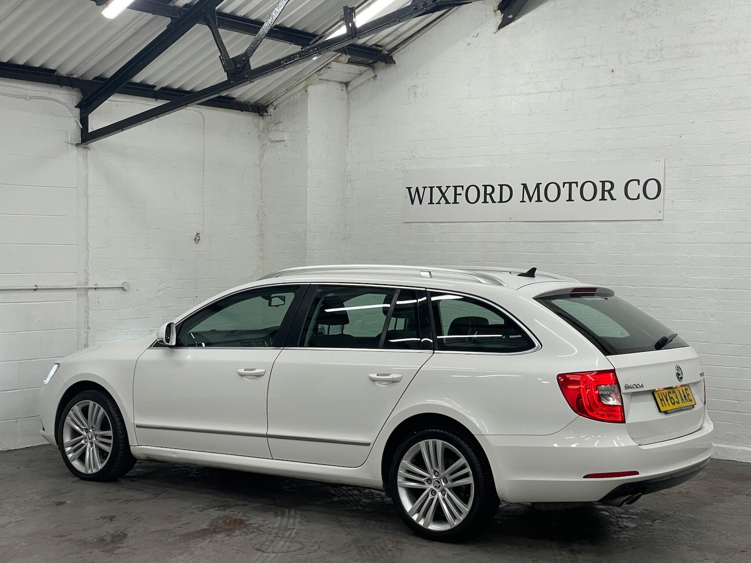 Used Skoda Superb for sale - 76608375: Photo 7