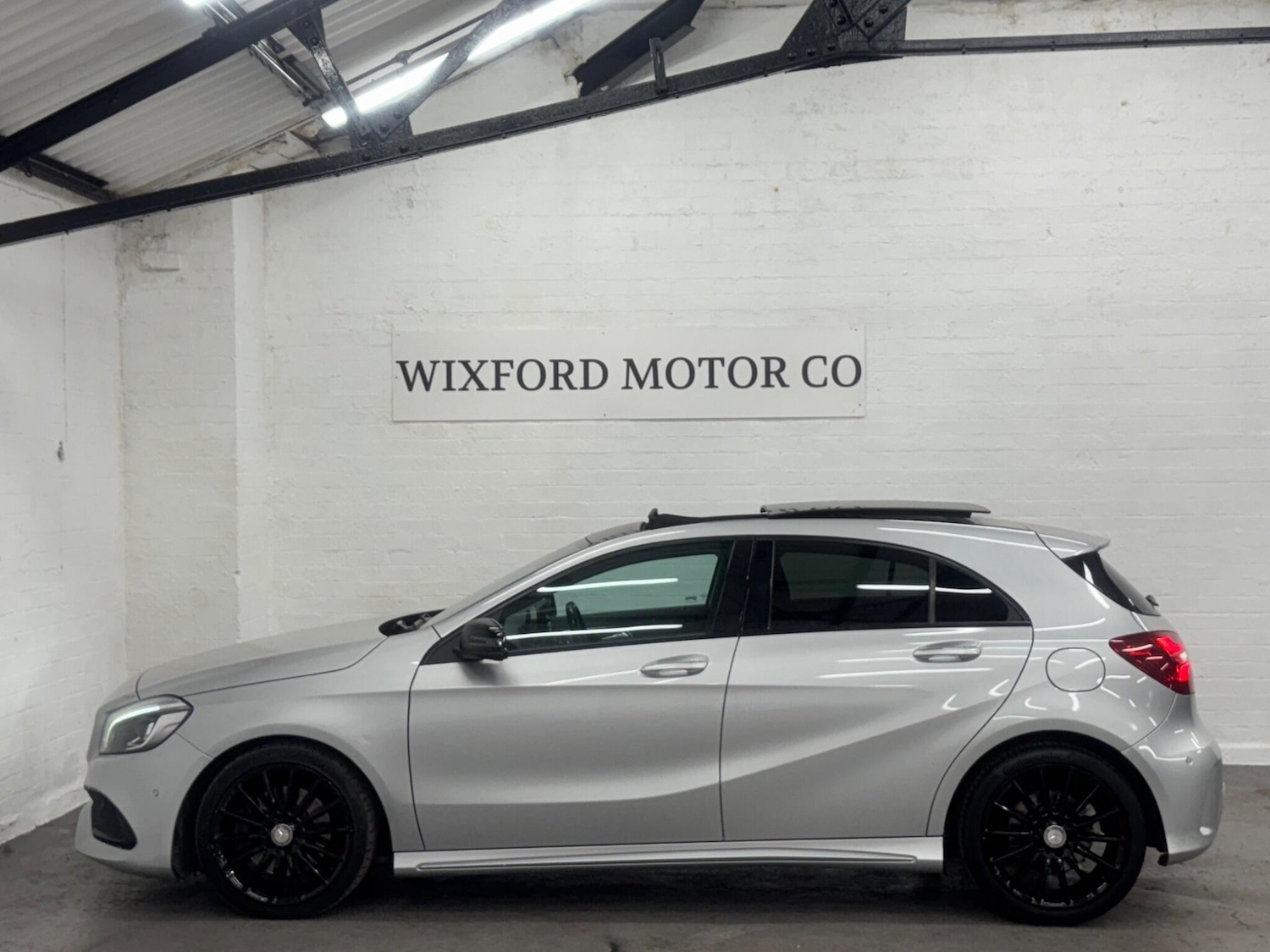 Used Mercedes-Benz A-Class 2016 for sale - 76988652: Photo 3