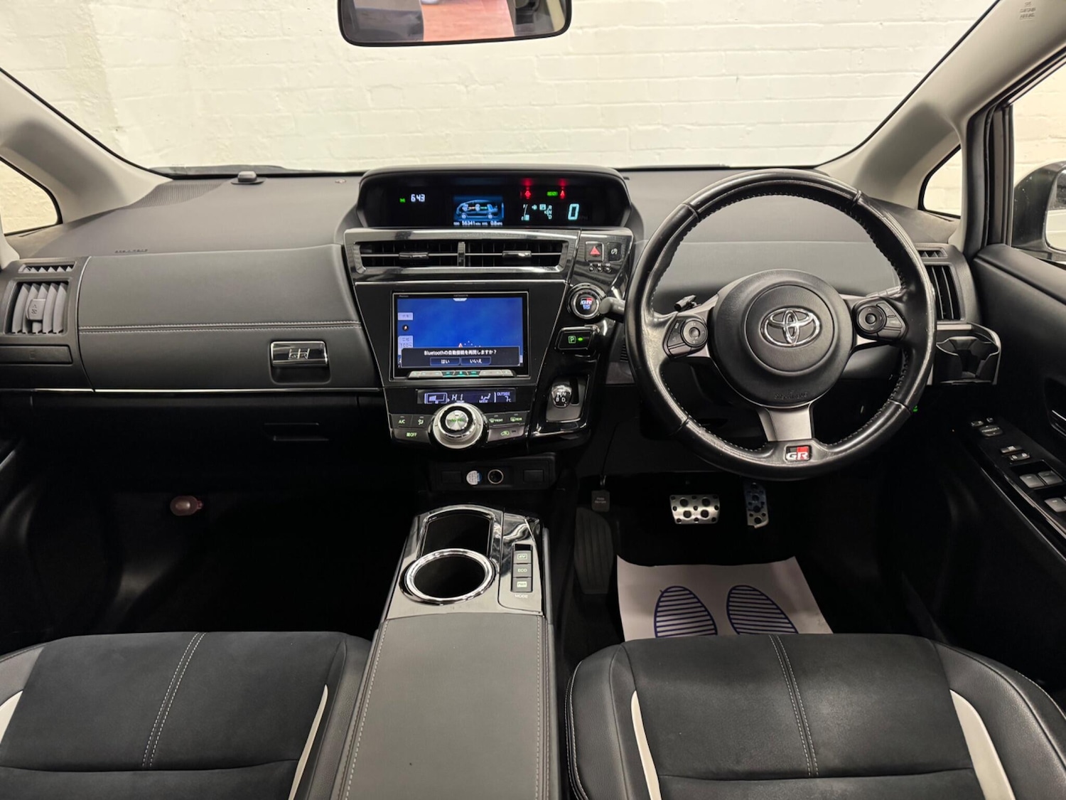 Used Toyota Prius+ for sale - 76606933: Photo 12