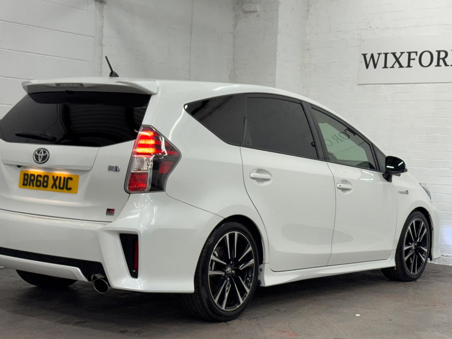 Used Toyota Prius+ for sale - 76606933: Photo 31