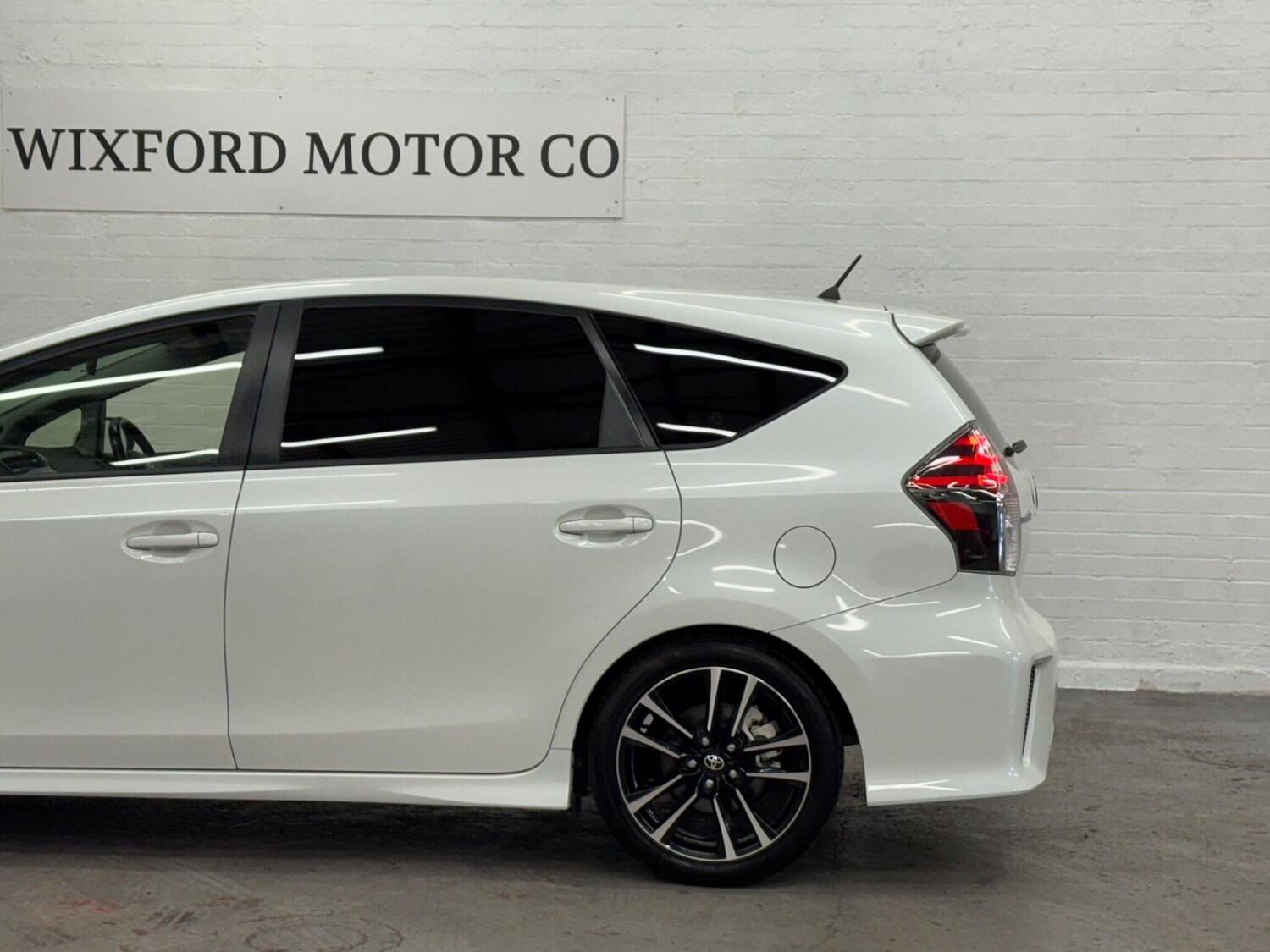 Used Toyota Prius+ for sale - 76606933: Photo 35