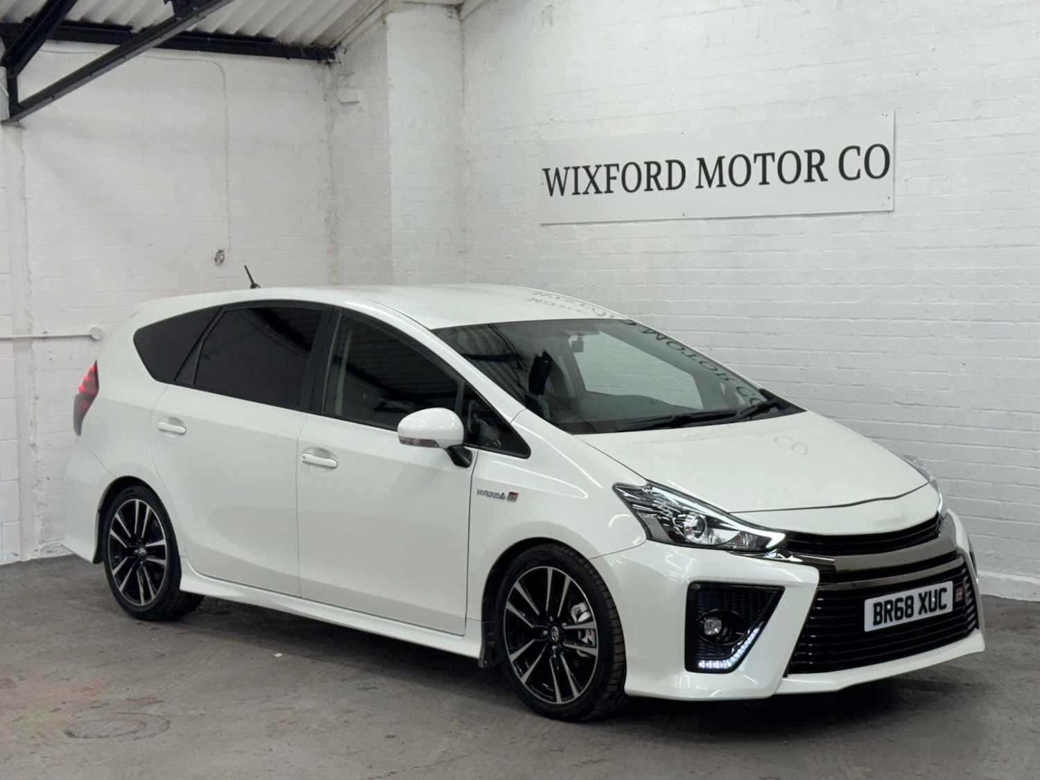 Used Toyota Prius+ for sale - 76606933: Photo 4