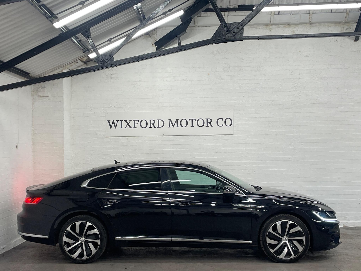Used Volkswagen Arteon 2018 for sale - 76992140: Photo 2