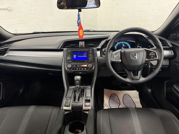 Used Honda Civic 2017 for sale - 76276018: Photo 11