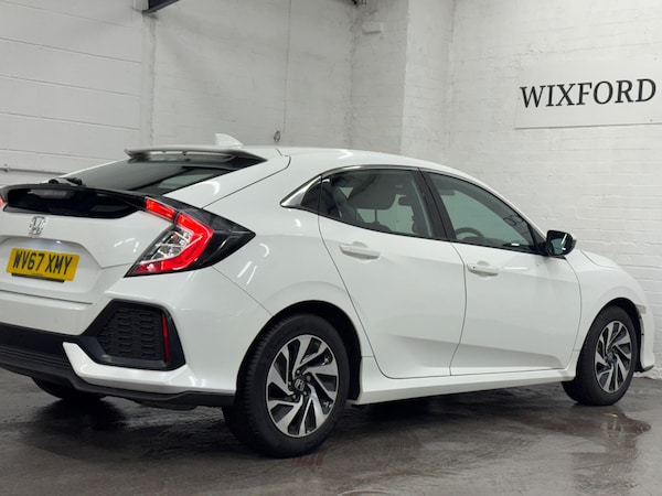 Used Honda Civic 2017 for sale - 76276018: Photo 29