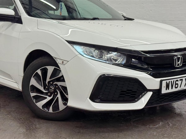 Used Honda Civic 2017 for sale - 76276018: Photo 34