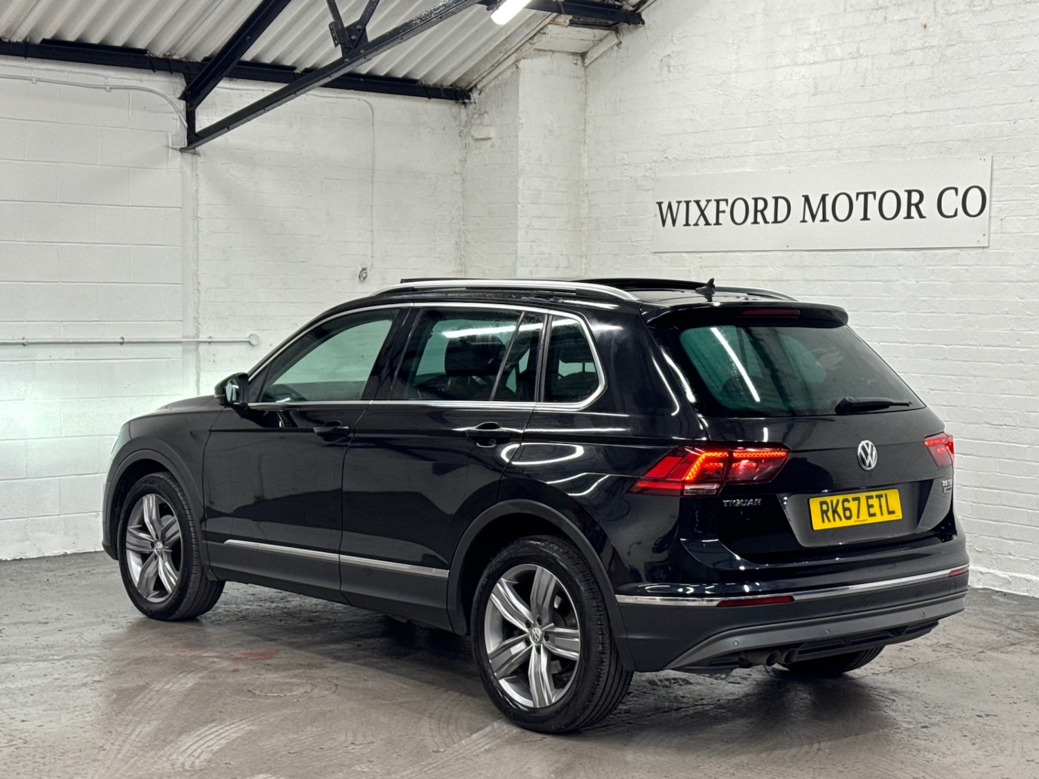 Used Volkswagen Tiguan 2017 for sale - 77136612: Photo 3