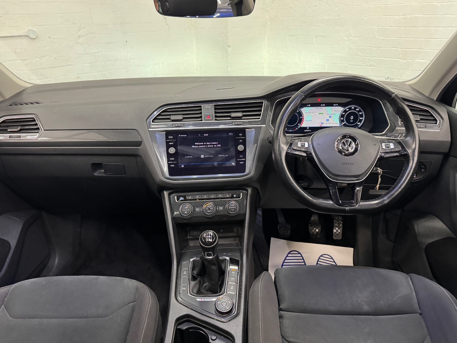 Used Volkswagen Tiguan 2017 for sale - 77136612: Photo 8