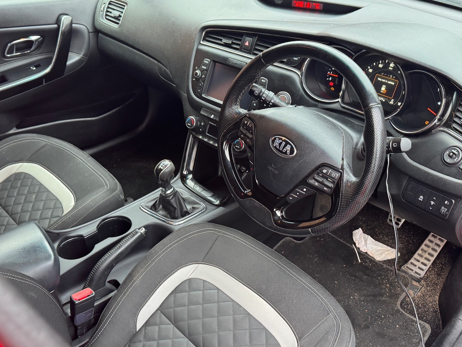 Used Kia Ceed 2016 for sale - 77136230: Photo 9