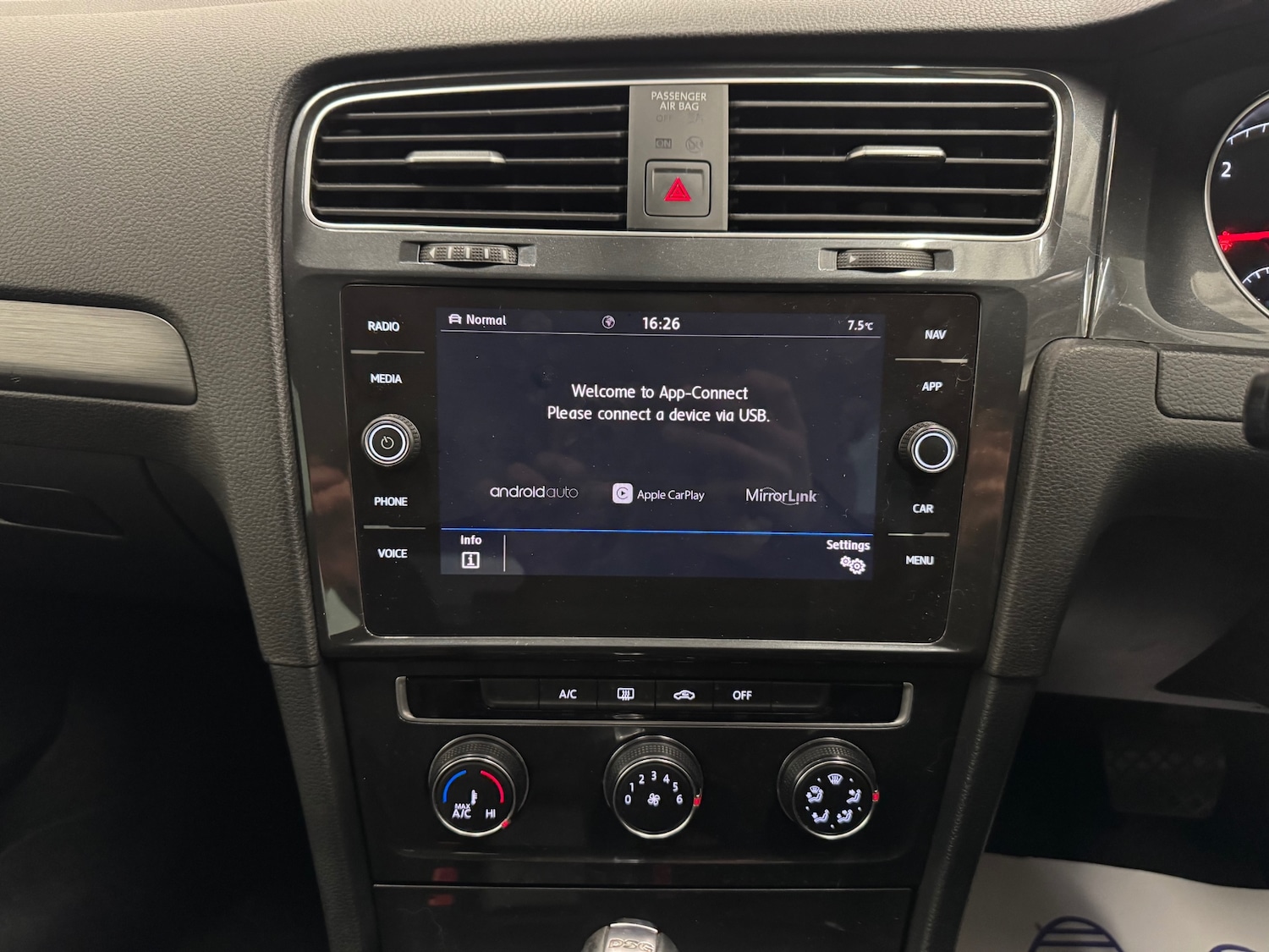 Used Volkswagen Golf 2019 for sale - 77137008: Photo 25