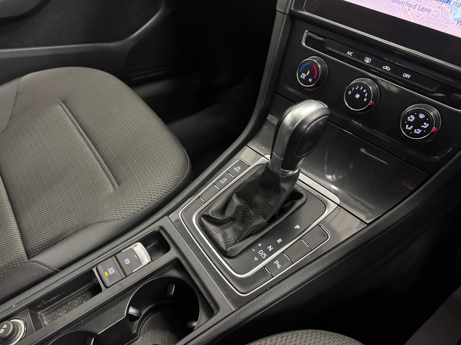 Used Volkswagen Golf 2019 for sale - 77137008: Photo 31