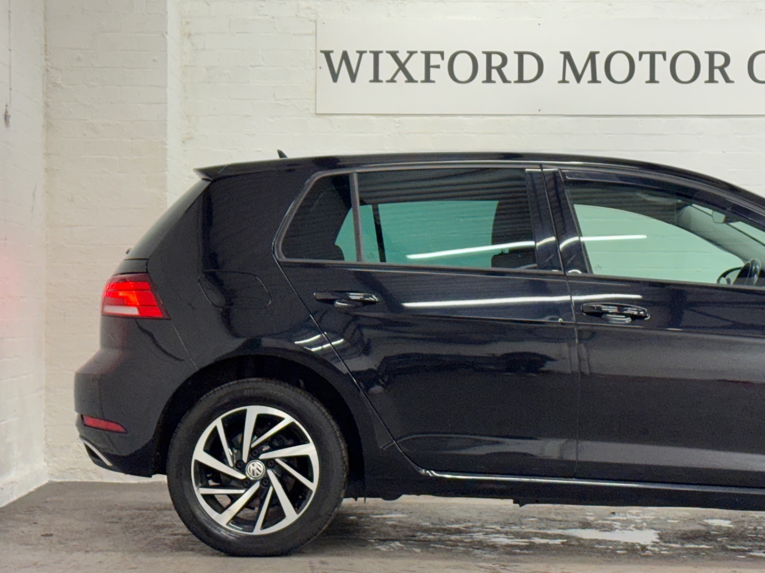 Used Volkswagen Golf 2019 for sale - 77137008: Photo 38