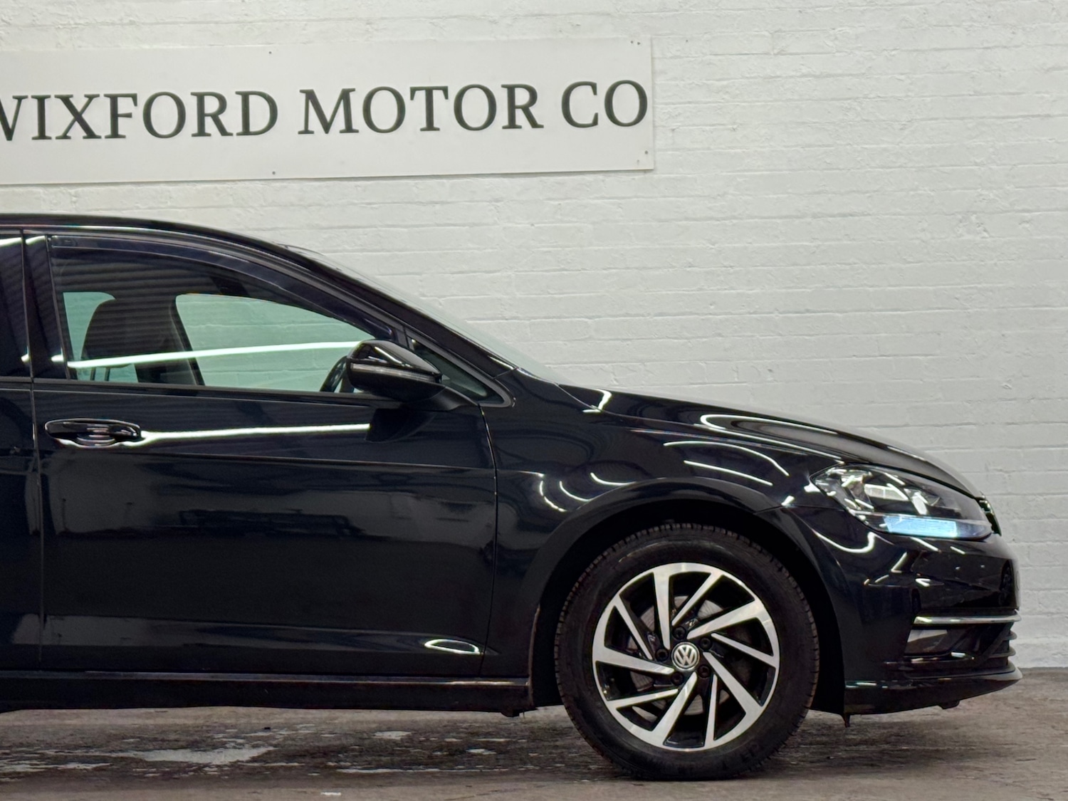 Used Volkswagen Golf 2019 for sale - 77137008: Photo 39