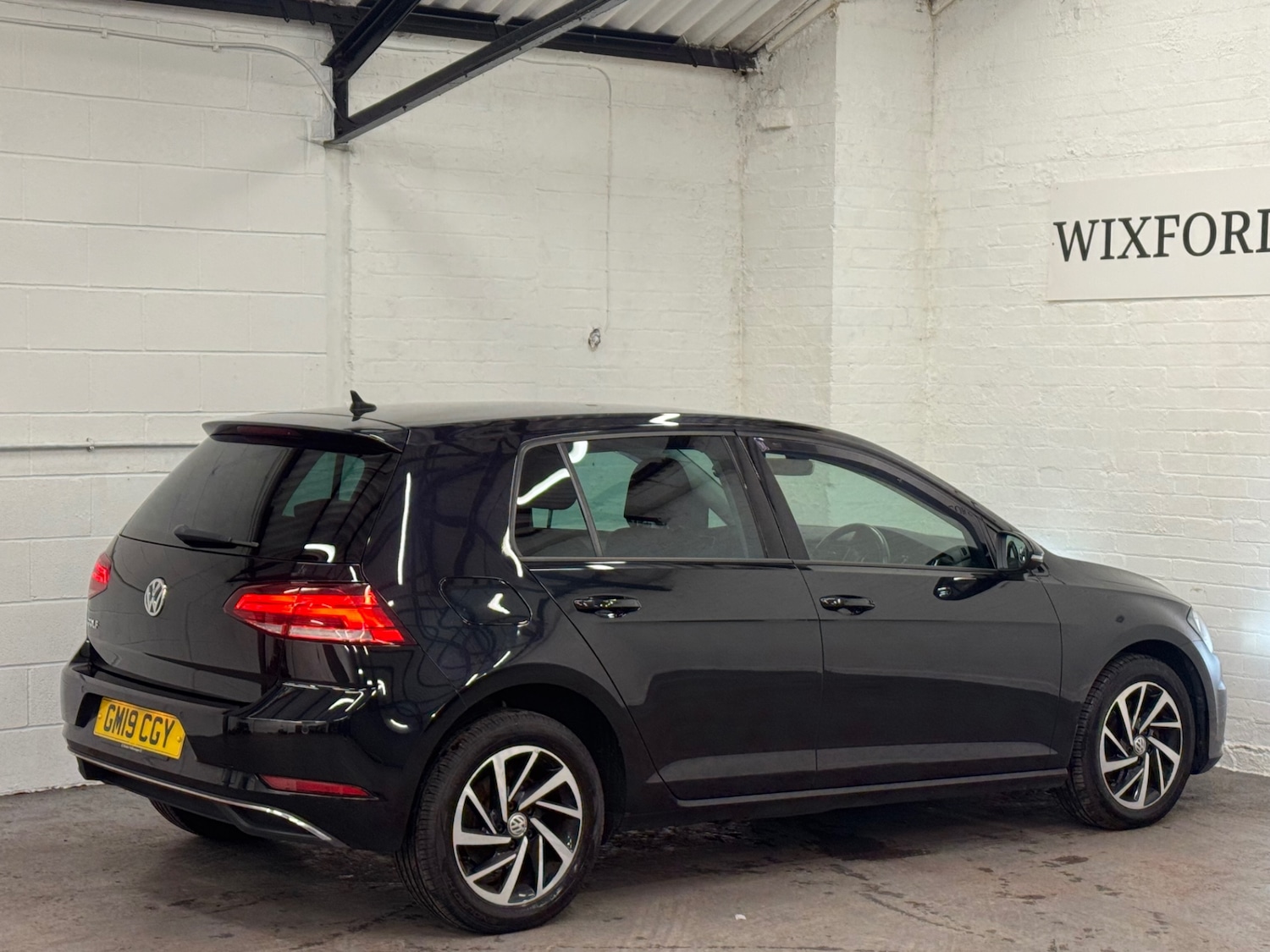 Used Volkswagen Golf 2019 for sale - 77137008: Photo 9