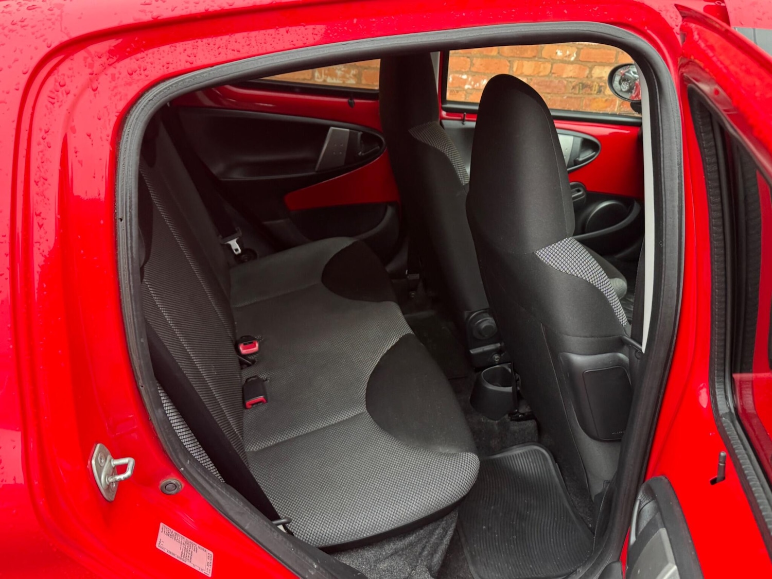 Used Toyota AYGO 2013 for sale - 77081770: Photo 23