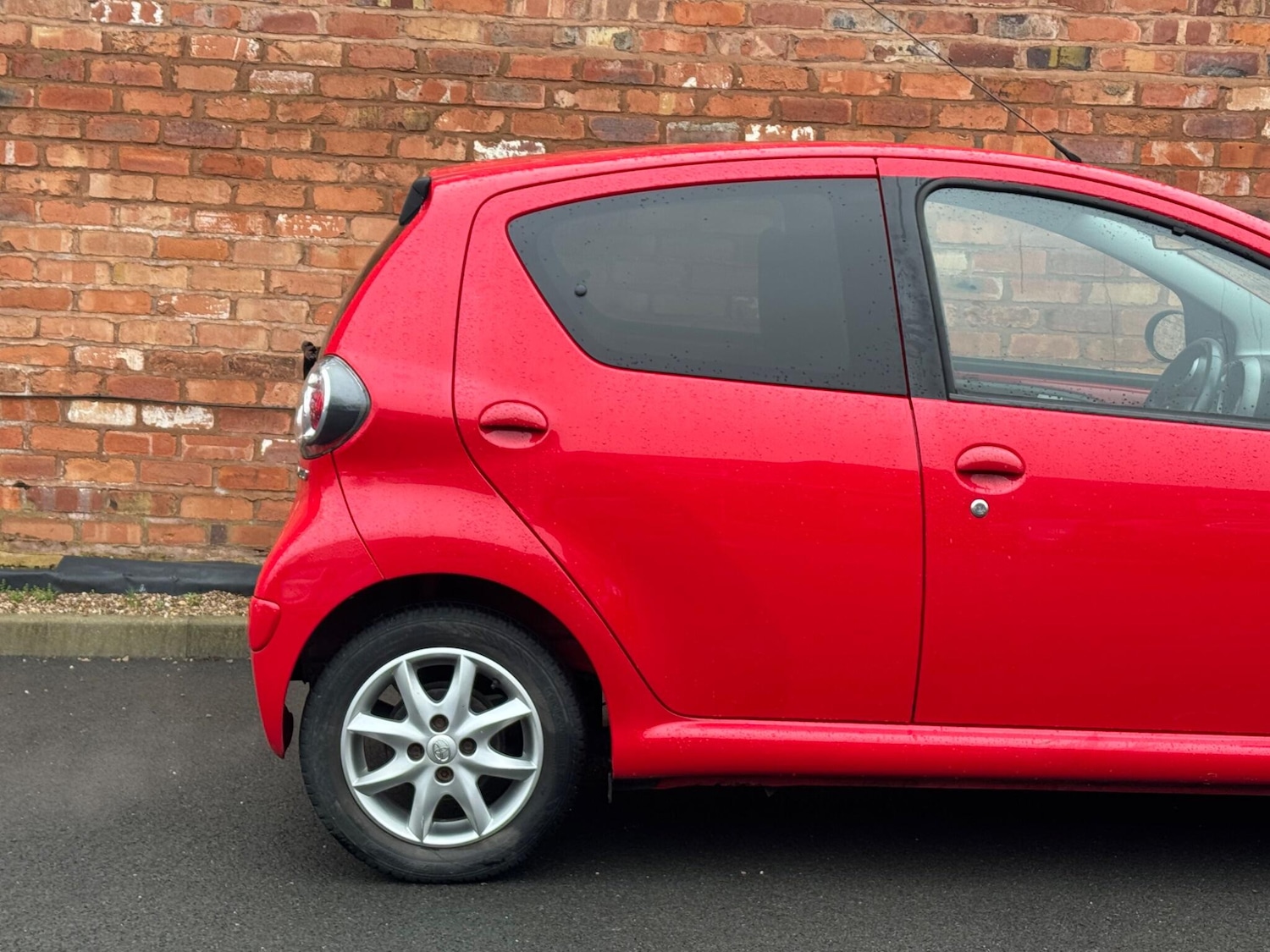 Used Toyota AYGO 2013 for sale - 77081770: Photo 38