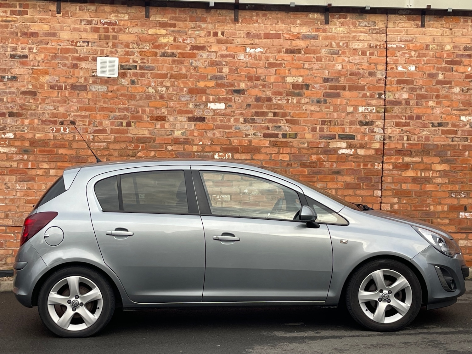 Used Vauxhall Corsa 2013 for sale - 77168015: Photo 8
