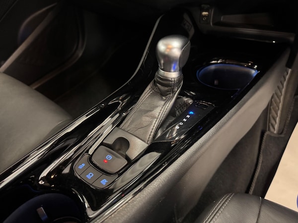 Used Toyota C-HR 2018 for sale - 76276032: Photo 14