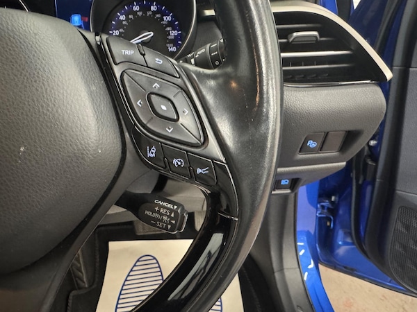 Used Toyota C-HR 2018 for sale - 76276032: Photo 15