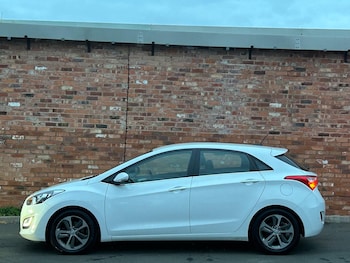 Used Hyundai i30 2015 for sale - 75904709: Photo