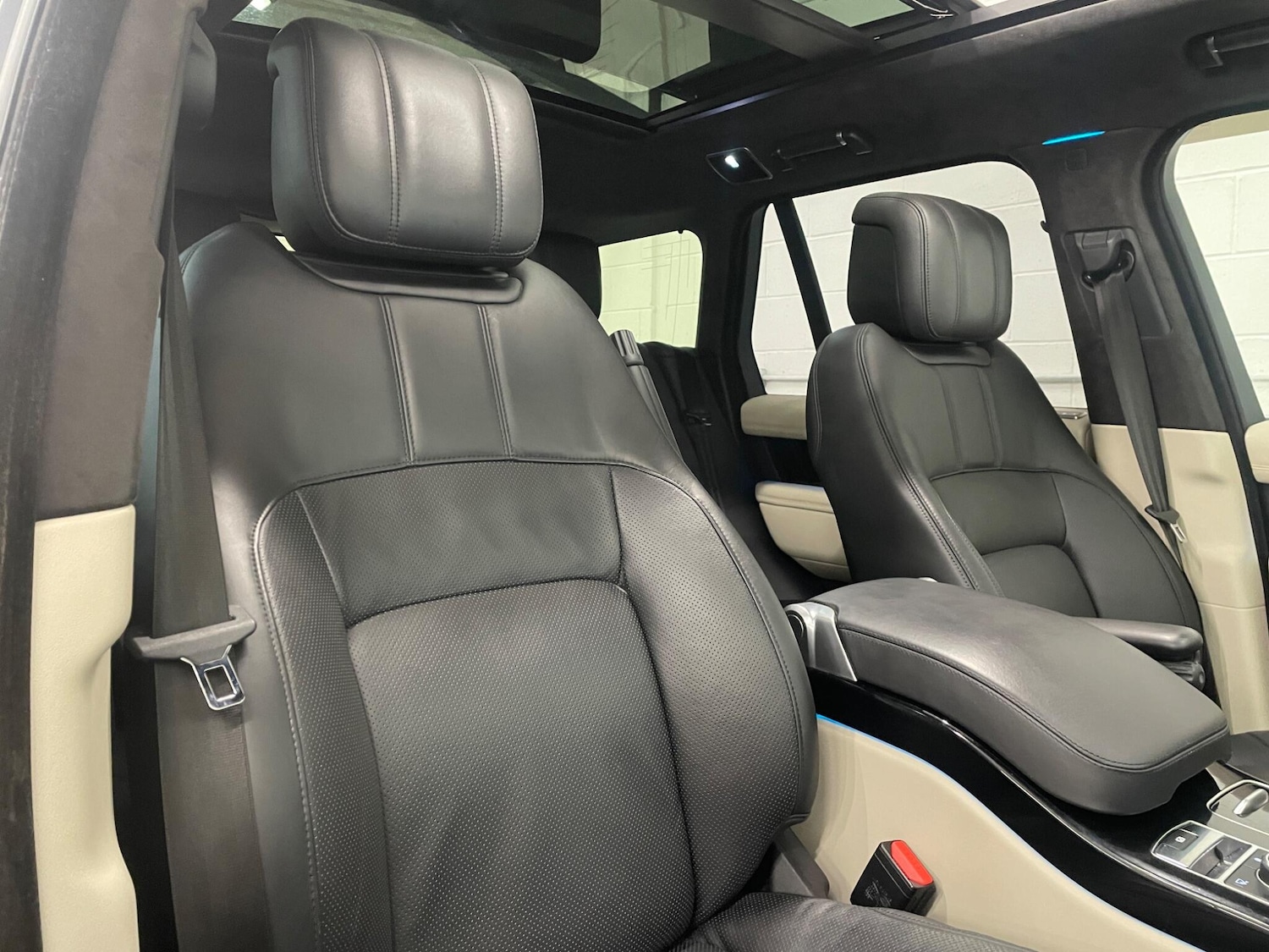 Used Land Rover Range Rover 2021 for sale - 76473401: Photo 16