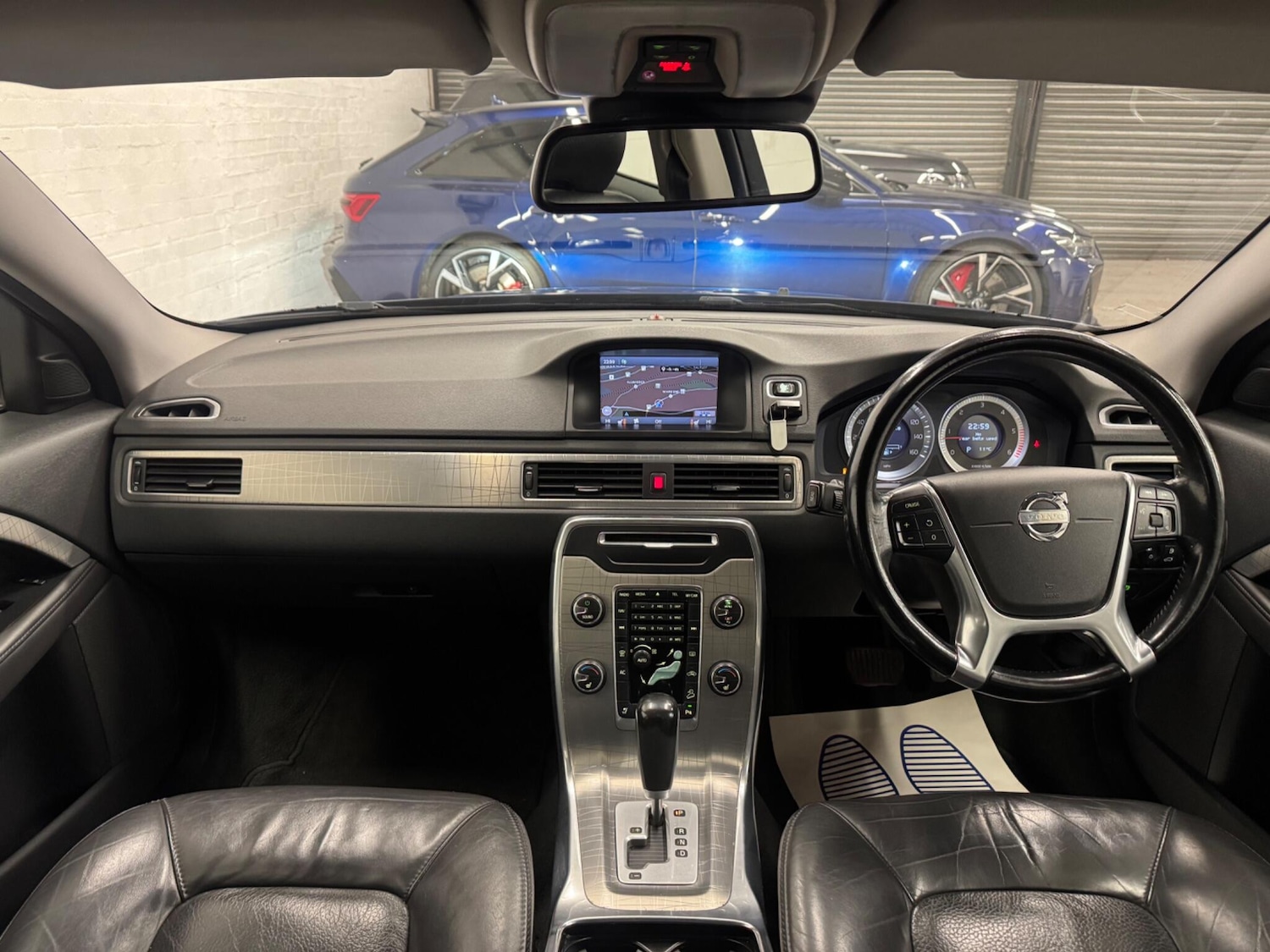 Used Volvo XC70 2012 for sale - 76886238: Photo 11