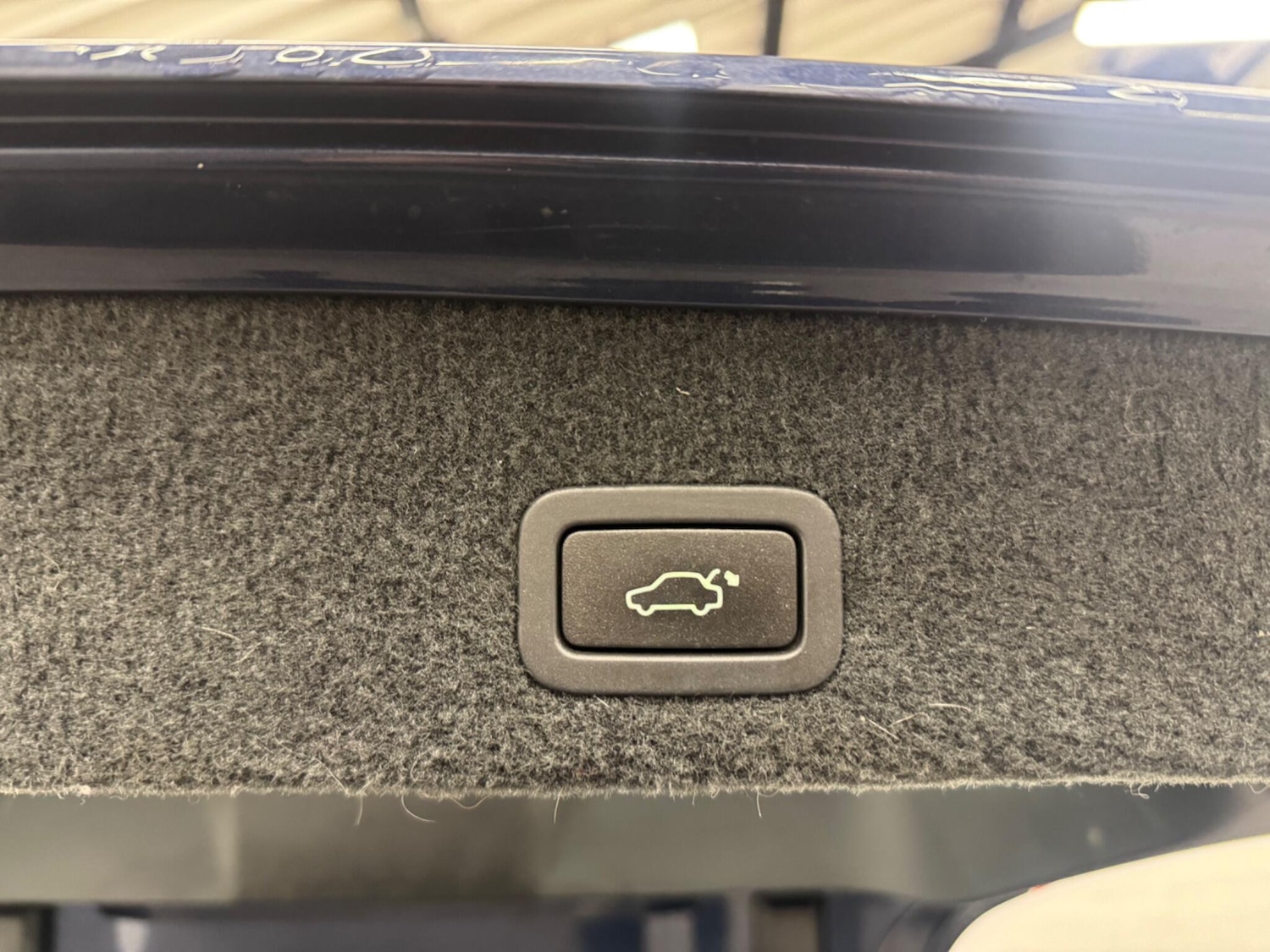 Used Volvo XC70 2012 for sale - 76886238: Photo 18