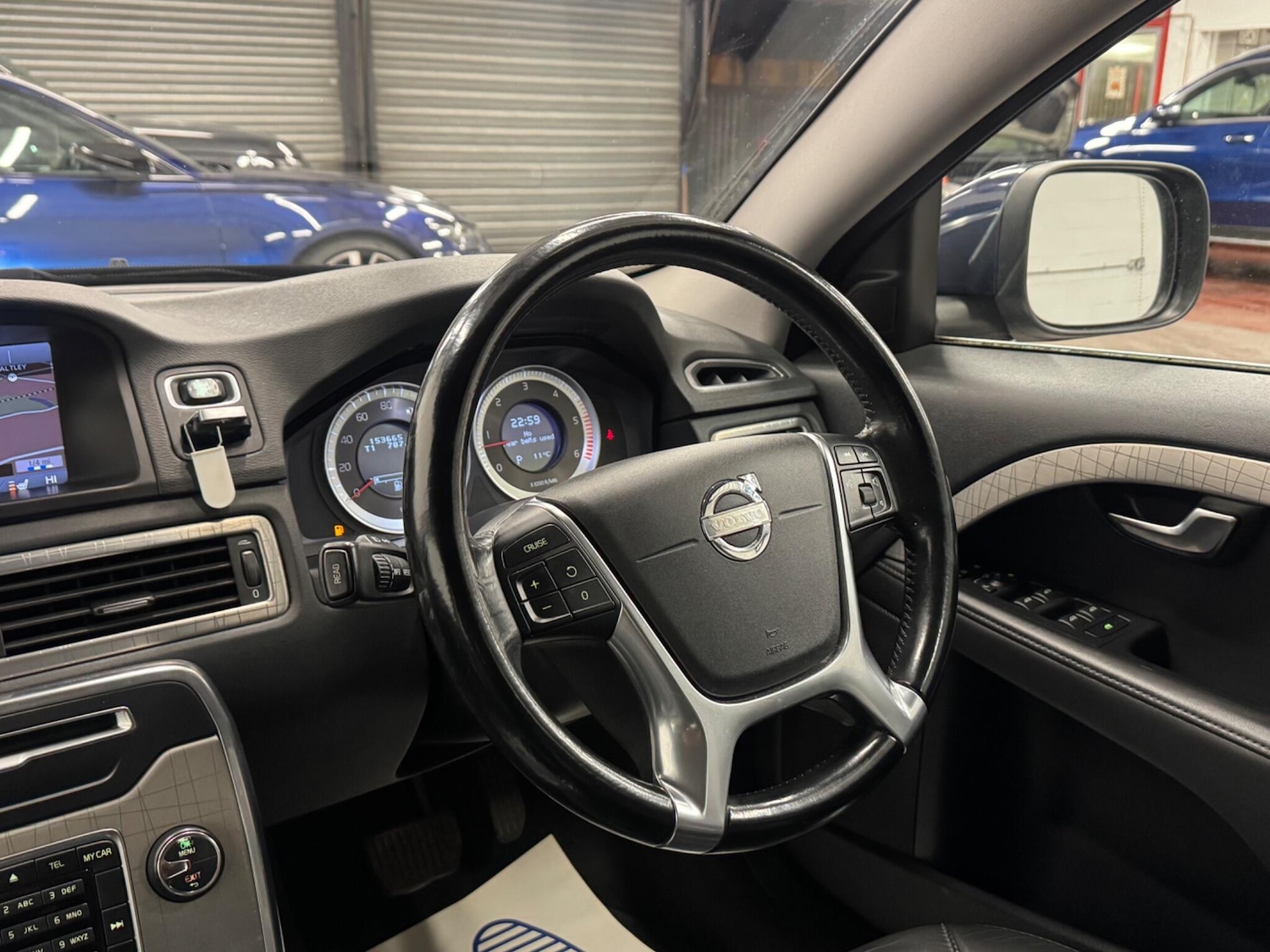 Used Volvo XC70 2012 for sale - 76886238: Photo 19