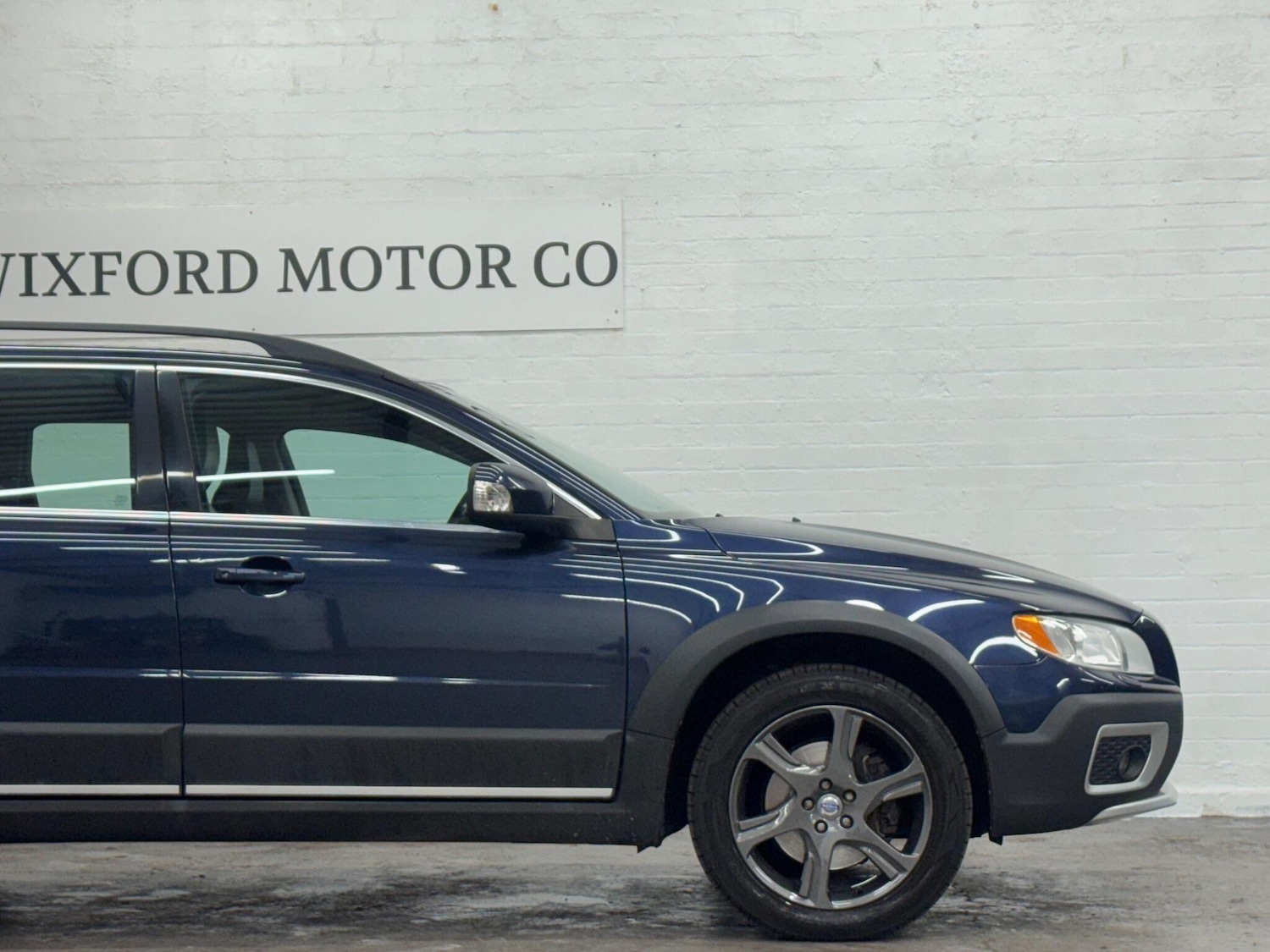 Used Volvo XC70 2012 for sale - 76886238: Photo 43