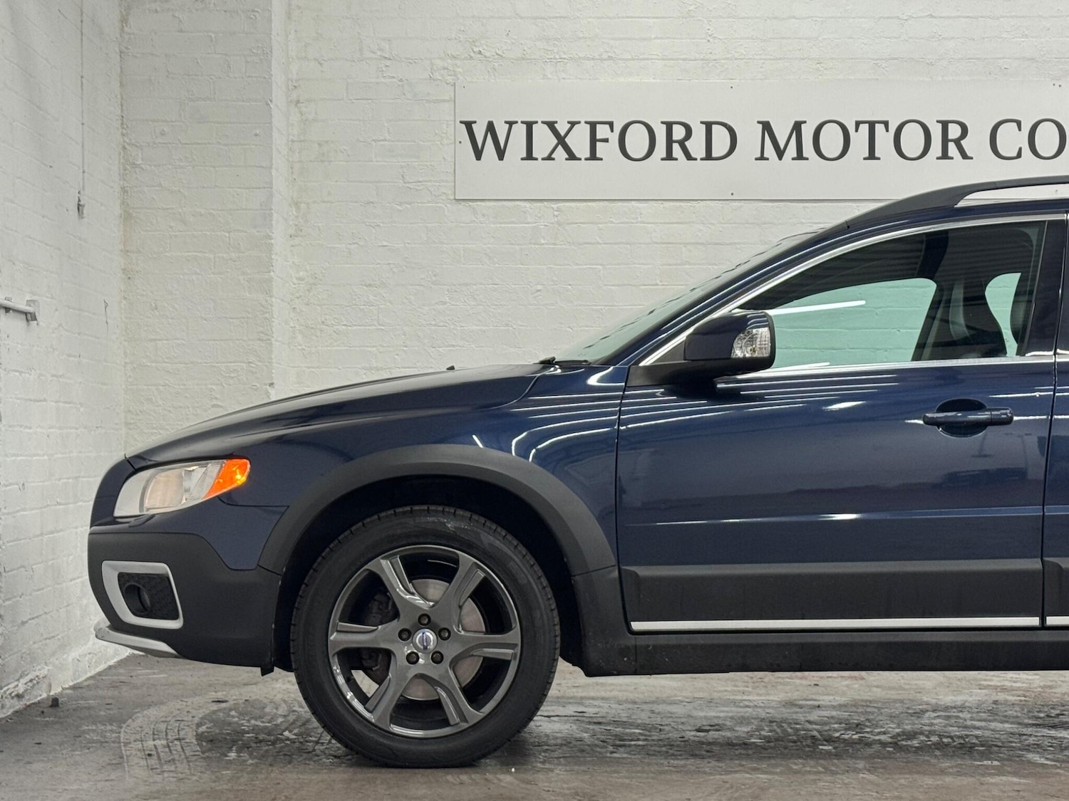 Used Volvo XC70 2012 for sale - 76886238: Photo 44