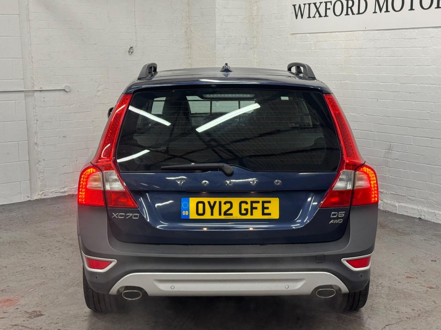 Used Volvo XC70 2012 for sale - 76886238: Photo 9