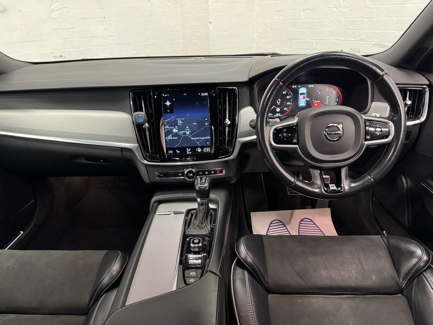 Used Volvo V90 2018 for sale - 76886357: Photo 11