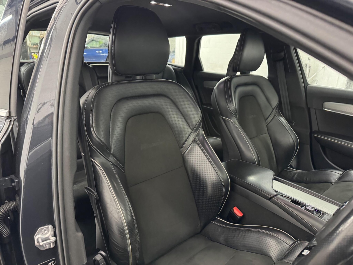 Used Volvo V90 2018 for sale - 76886357: Photo 13