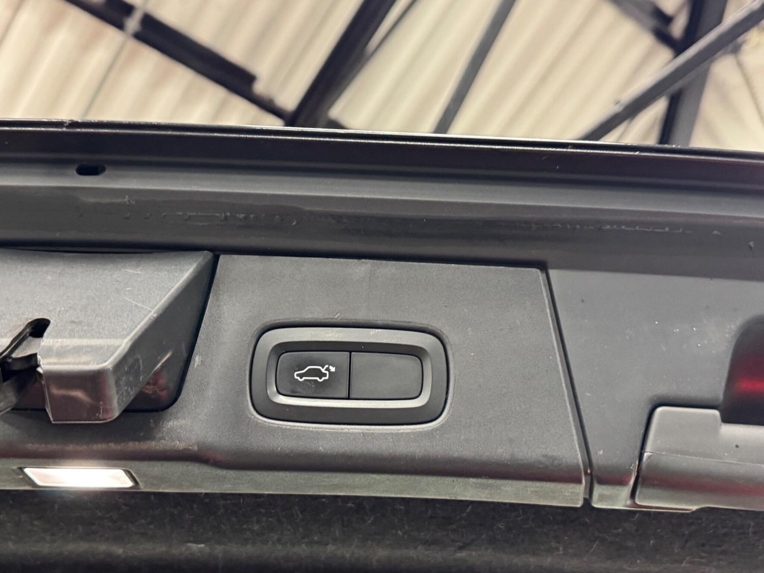 Used Volvo V90 2018 for sale - 76886357: Photo 18