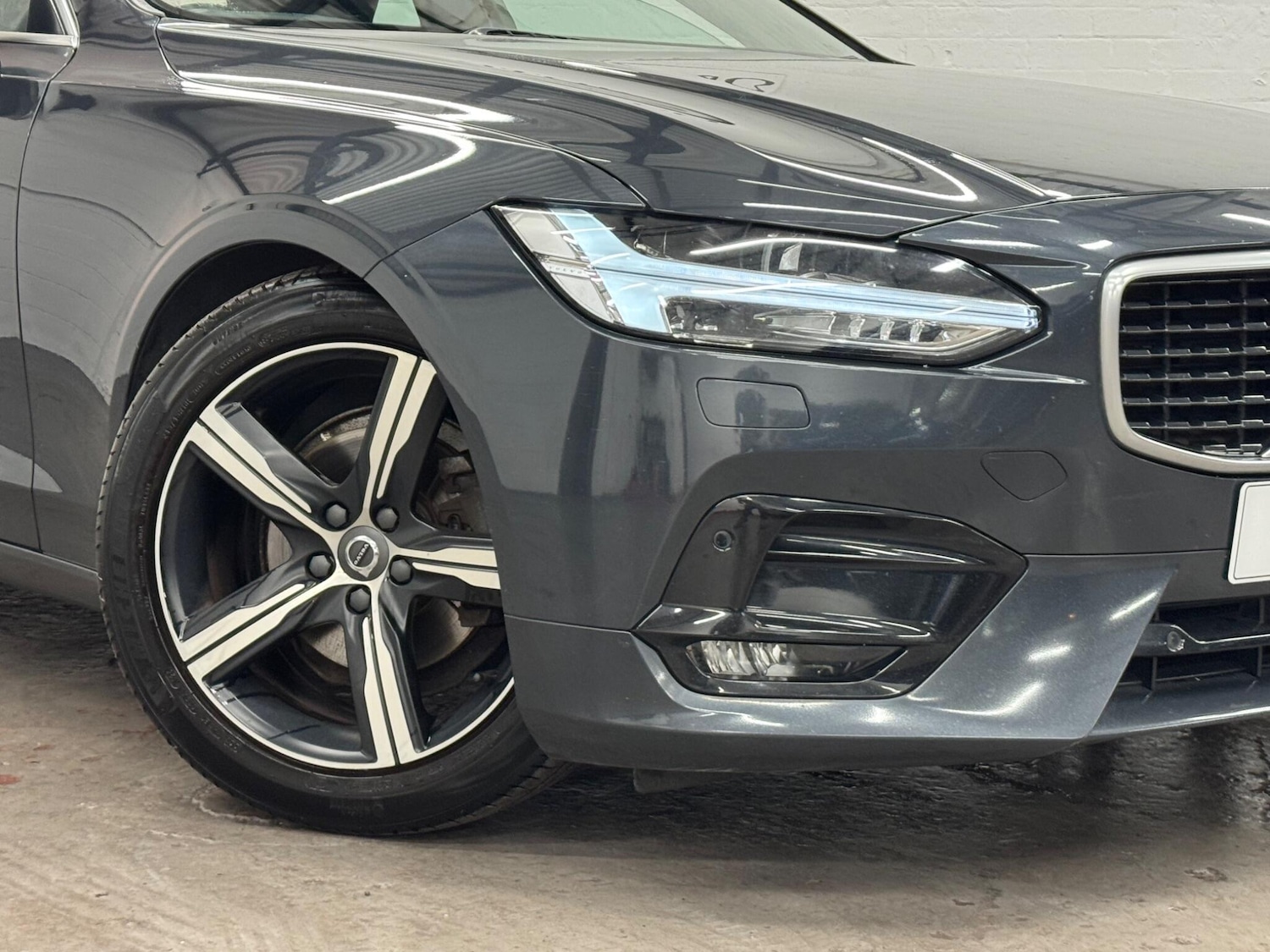 Used Volvo V90 2018 for sale - 76886357: Photo 42