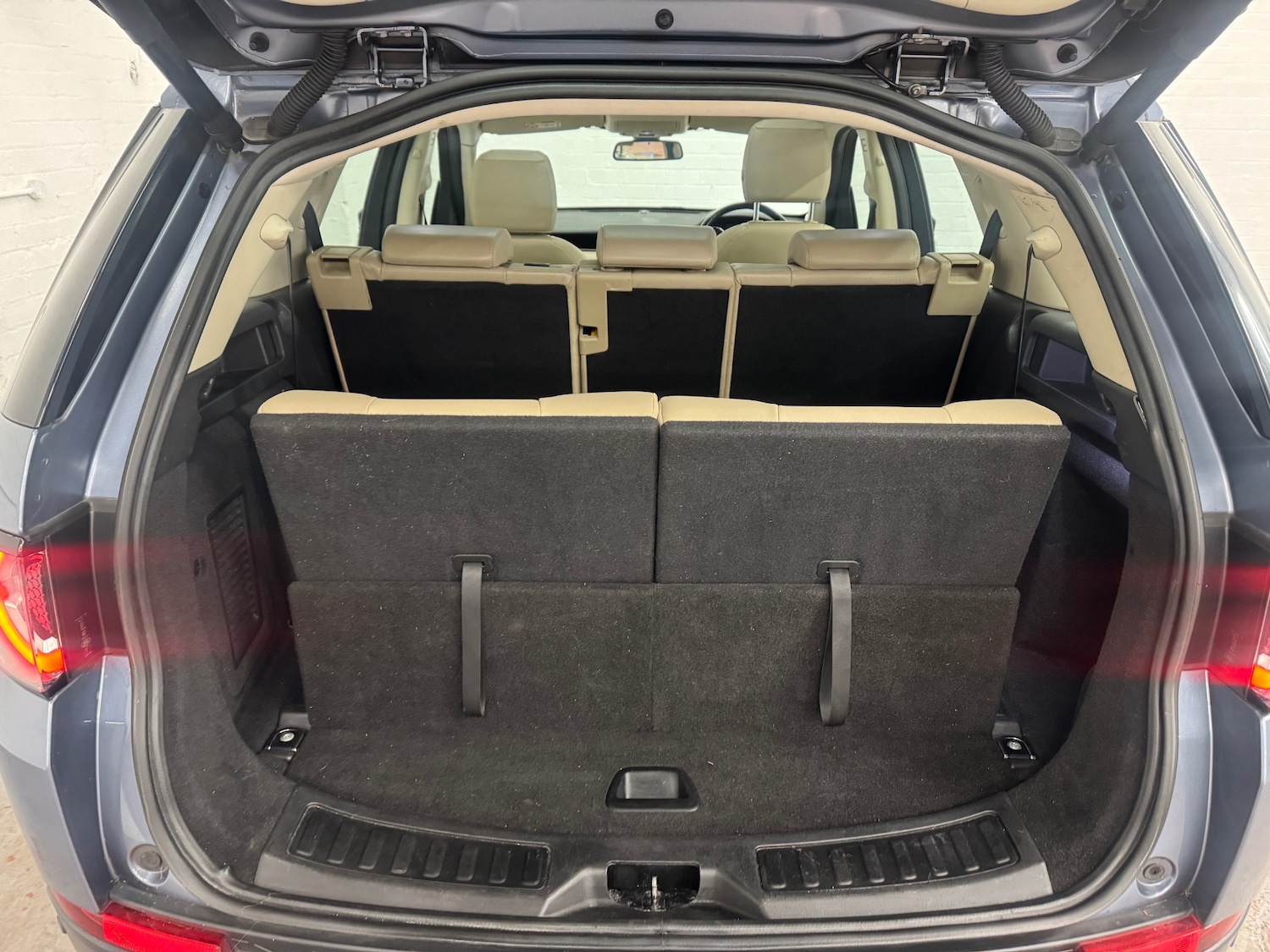 Used Land Rover Discovery Sport 2017 for sale - 77137018: Photo 18