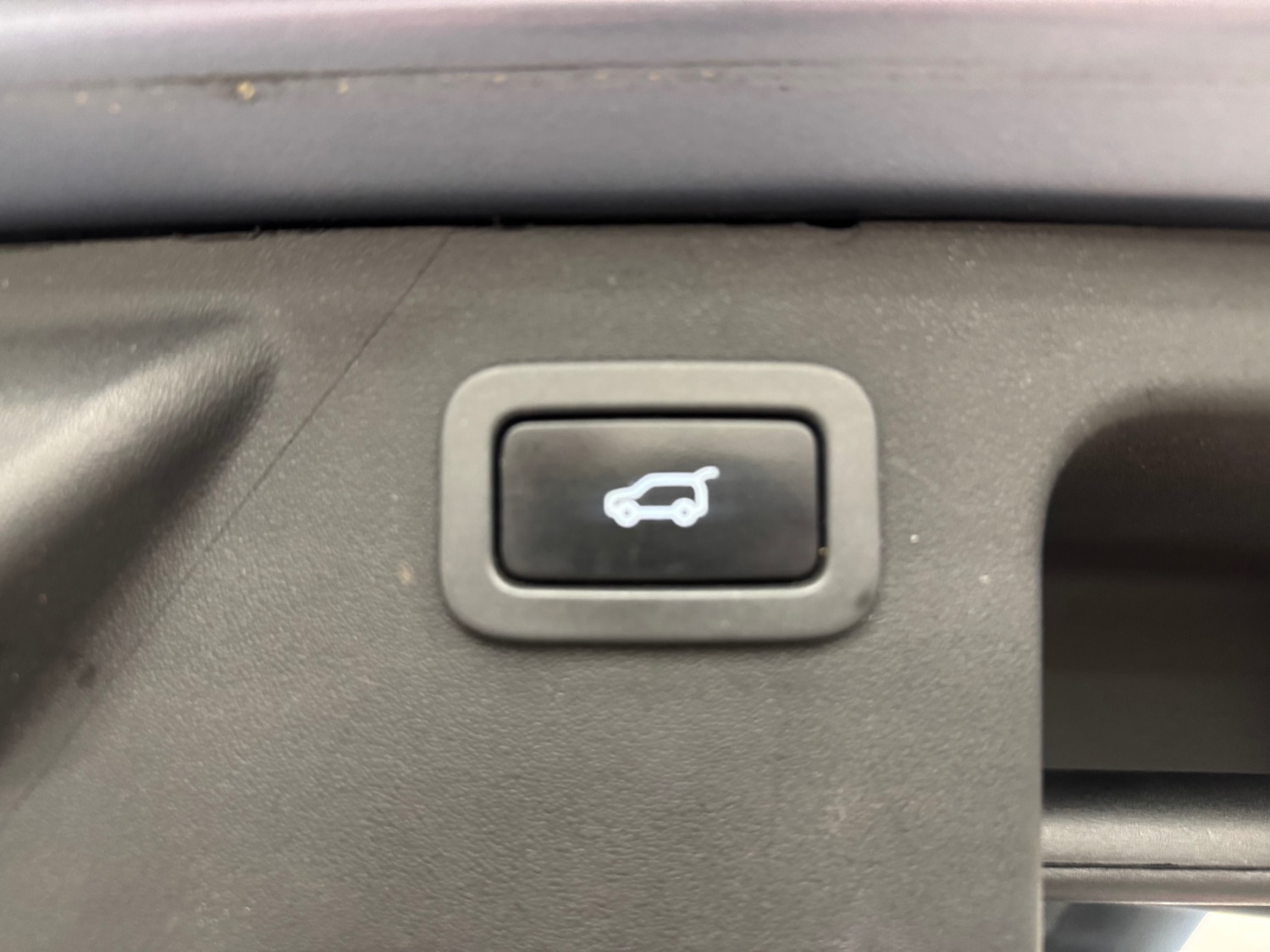 Used Land Rover Discovery Sport 2017 for sale - 77137018: Photo 19