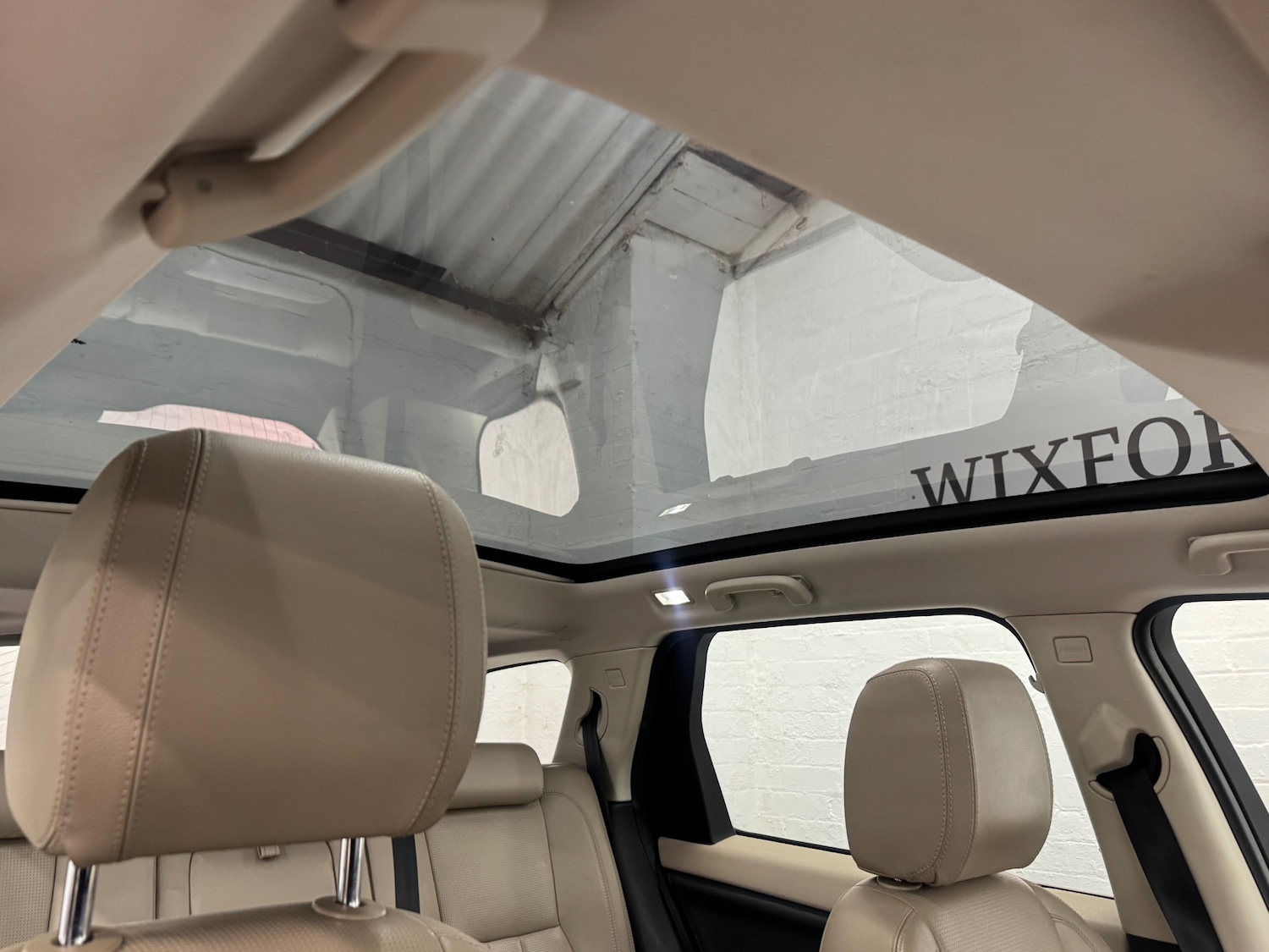 Used Land Rover Discovery Sport 2017 for sale - 77137018: Photo 31