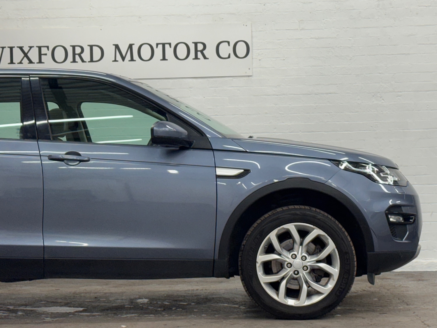 Used Land Rover Discovery Sport 2017 for sale - 77137018: Photo 42