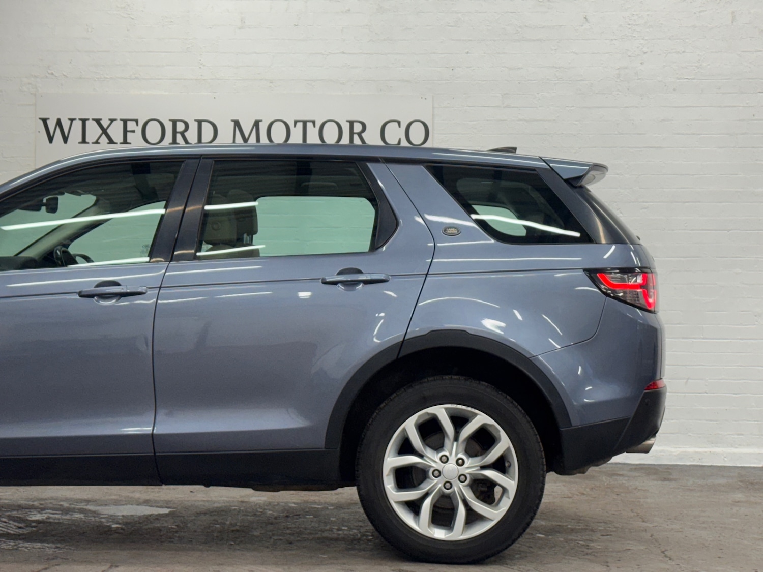 Used Land Rover Discovery Sport 2017 for sale - 77137018: Photo 44